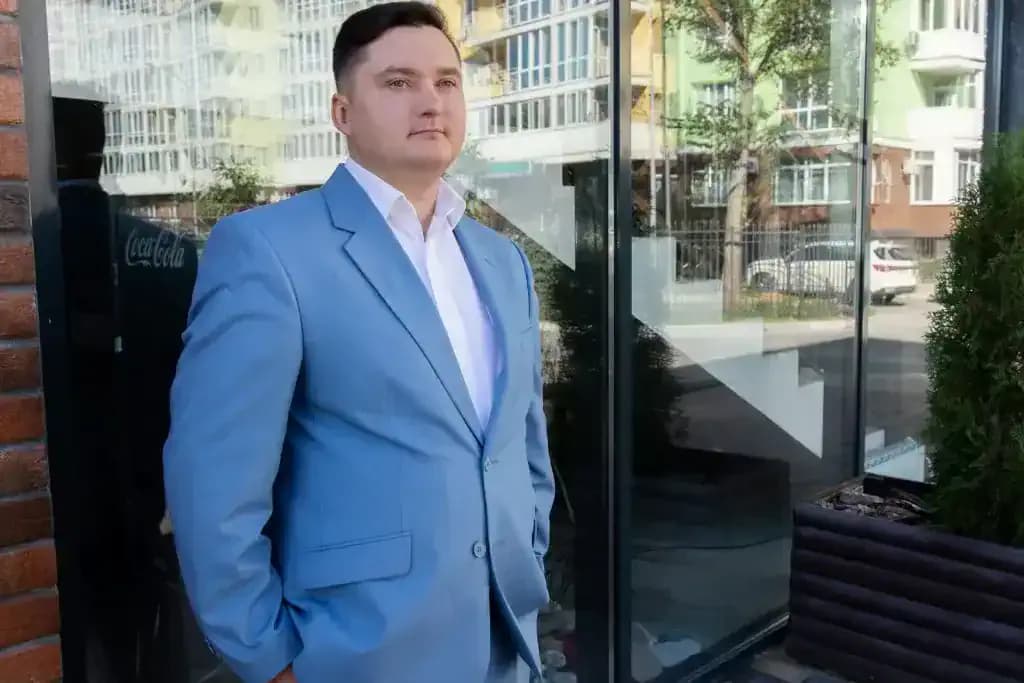 Адвокат Рощин Іван Геннадійович
